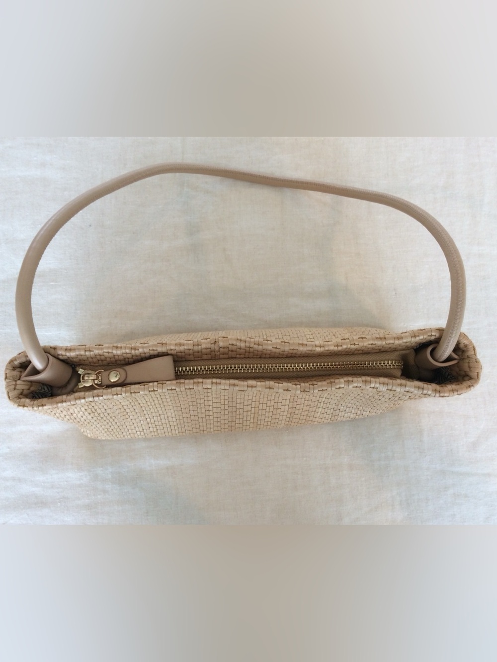 Moda Luxe Lucy - ST Woven Shoulder Bag in Natural - NWOT - Picture 14 of 14